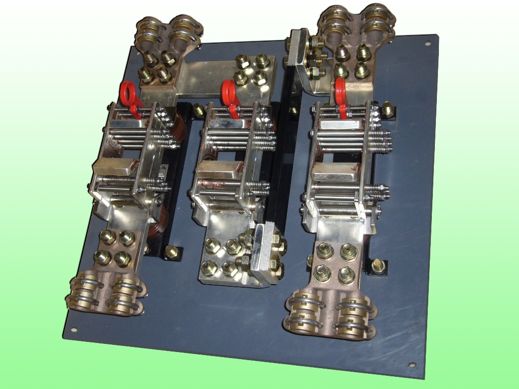 Seccionador de montaje vertical DIUN - Electro TAZ